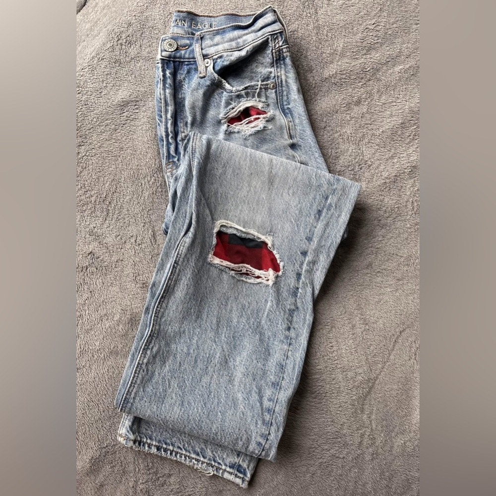 American Eagle Outfitters Distressed Light Blue Jeans